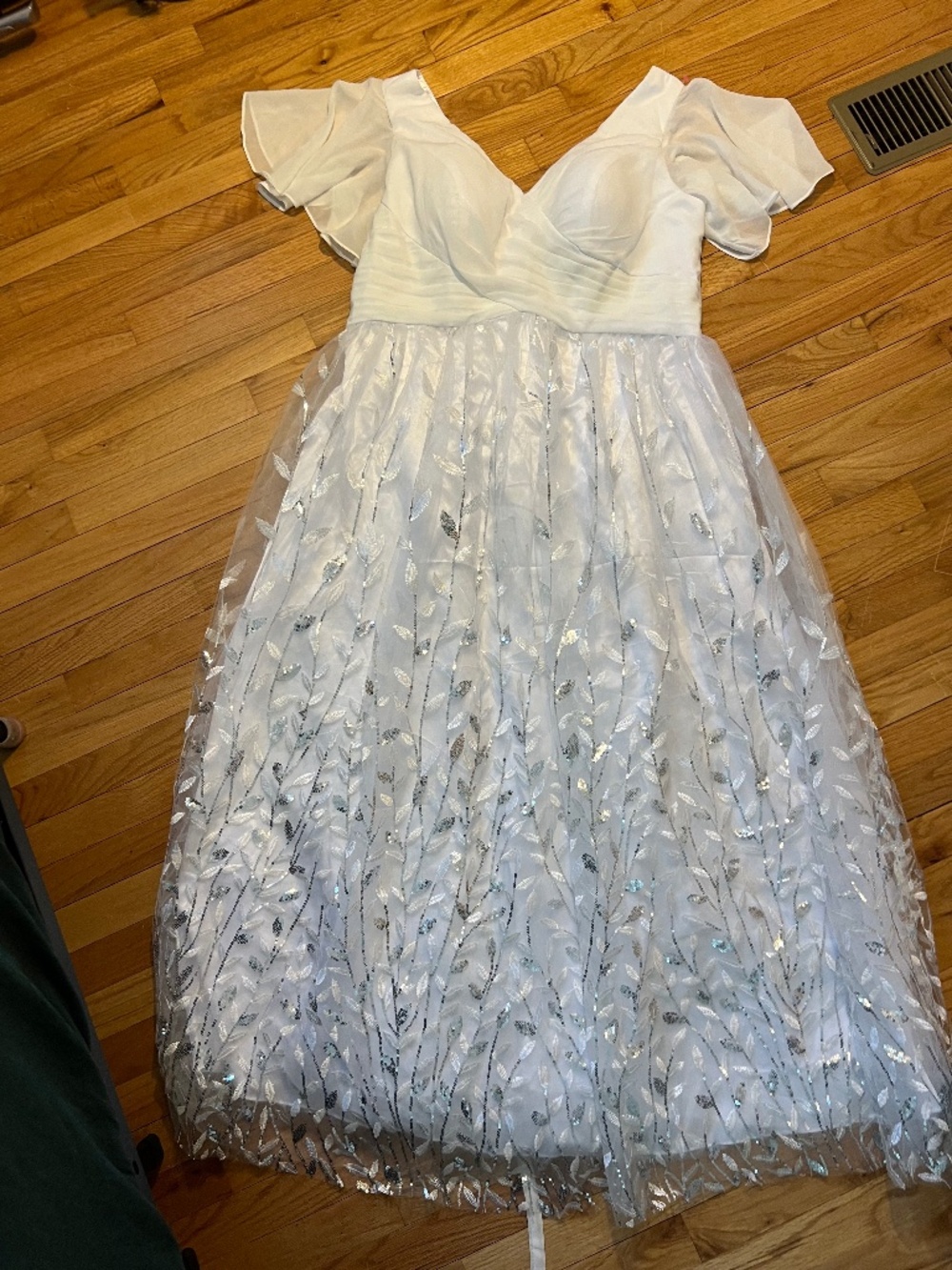 Ao Yan White Wedding or Formal Dress